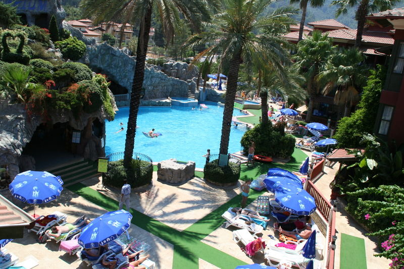Grand Aquarium Apart Icmeler Exterior foto