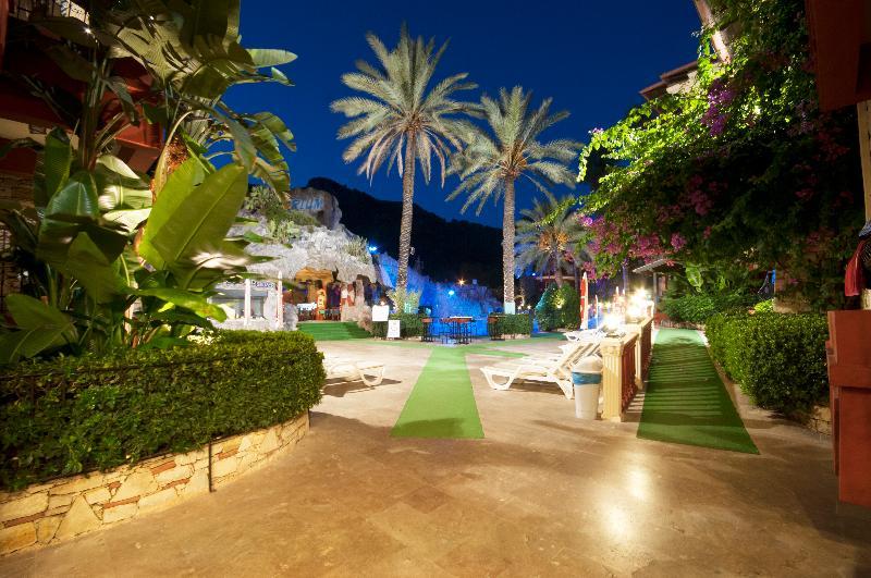 Grand Aquarium Apart Icmeler Exterior foto